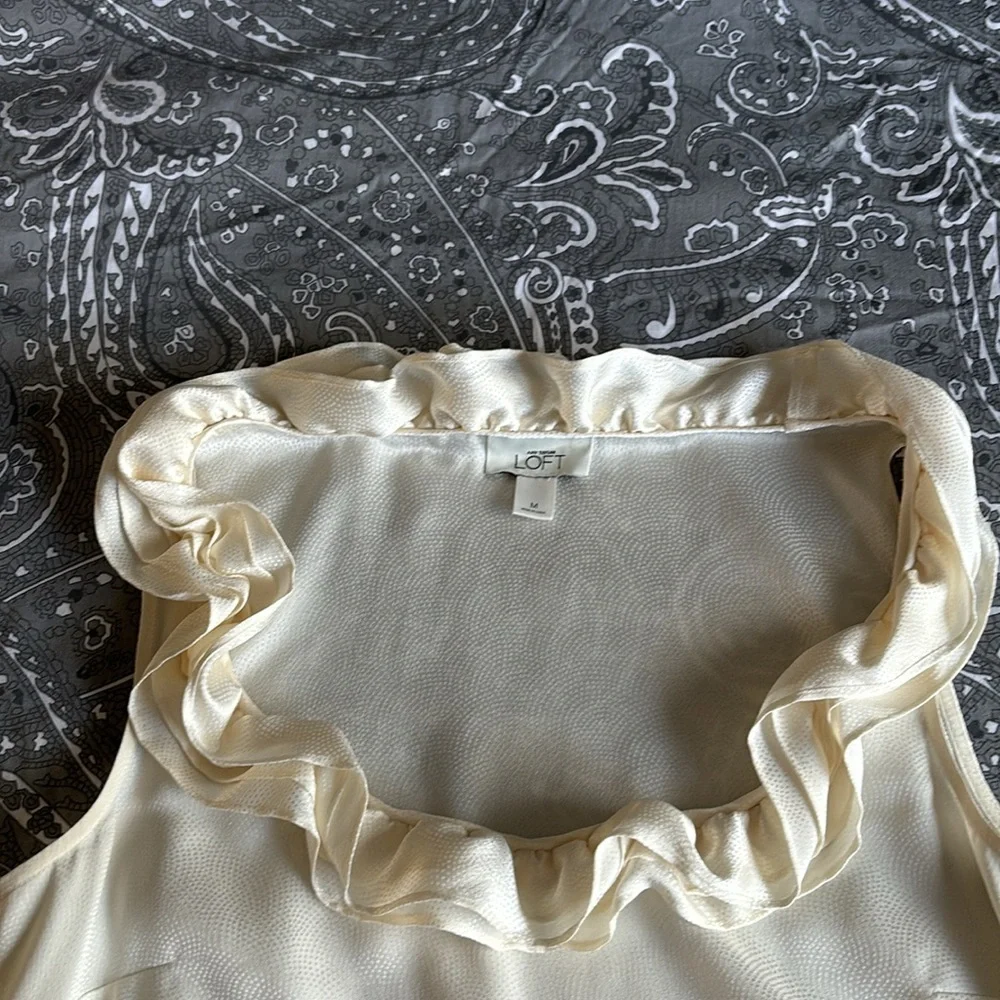 Loft ruffled shell. - Picture 3 of 5